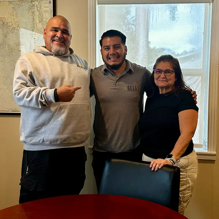 Juan Munoz of Sell Florida House Now with happy home sellers after buying their Southwest Florida house for cash
